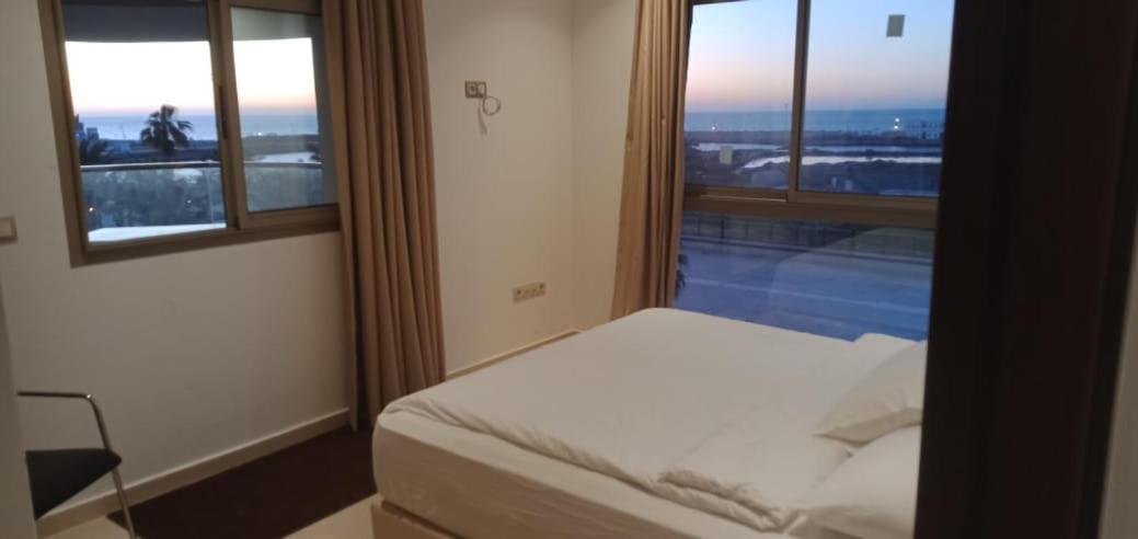 Residence Puerto Marina Corniche D'艾西拉 外观 照片