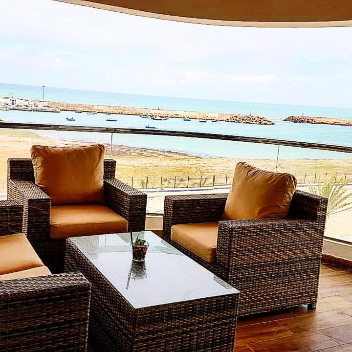 Residence Puerto Marina Corniche D'艾西拉 外观 照片
