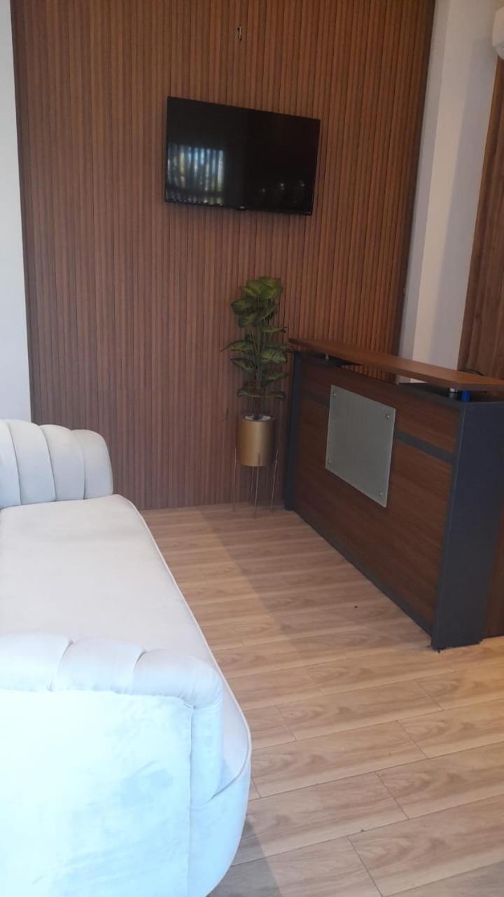 Residence Puerto Marina Corniche D'艾西拉 外观 照片