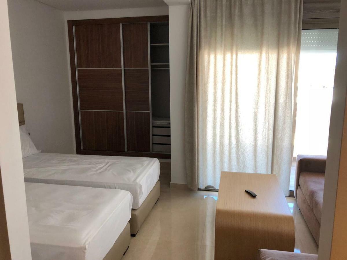 Residence Puerto Marina Corniche D'艾西拉 外观 照片