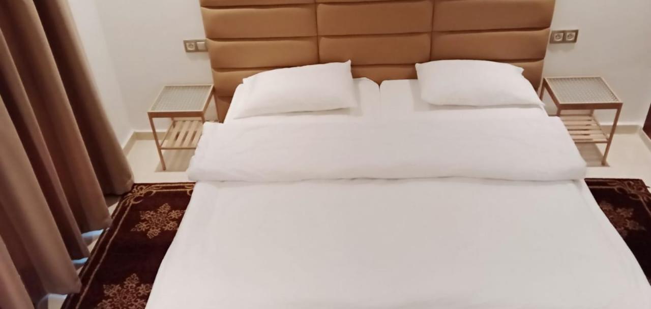 Residence Puerto Marina Corniche D'艾西拉 外观 照片